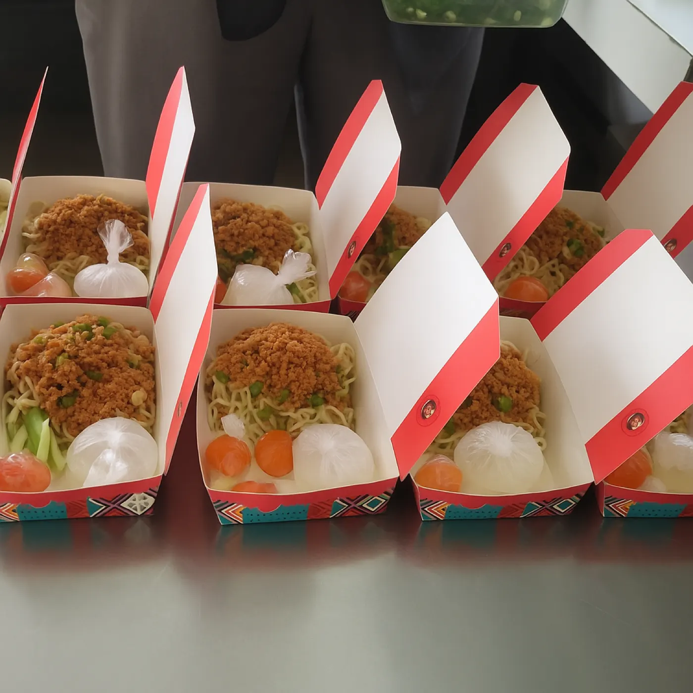 Kemasan menarik Mie Ayam RATU