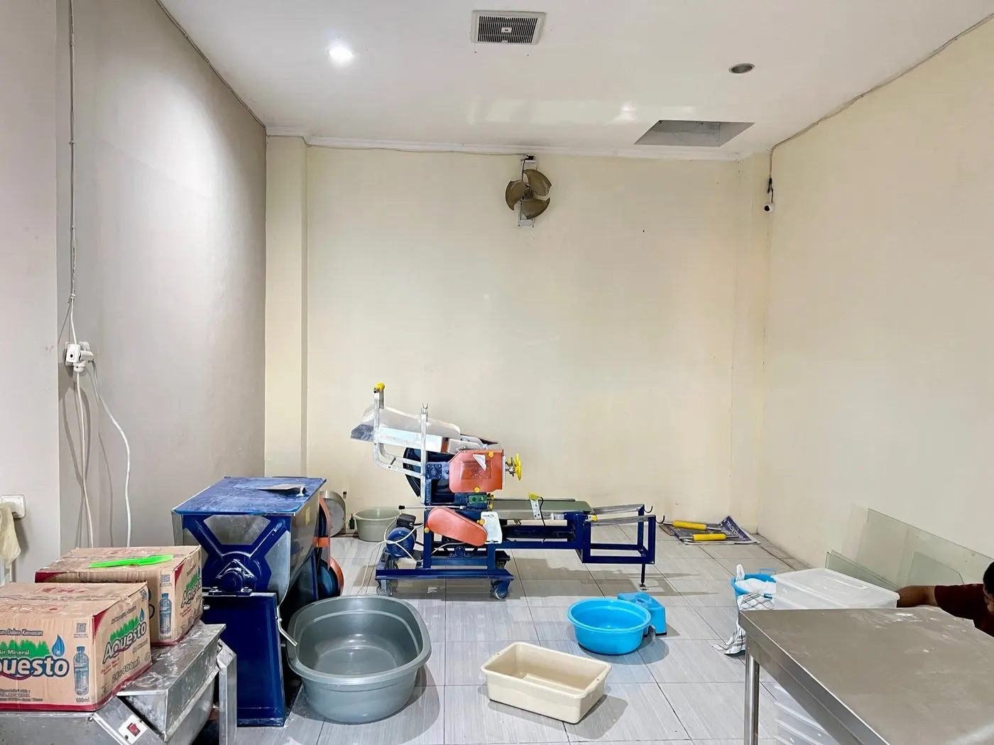 Area produksi mie basah